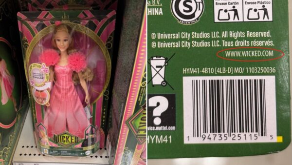 El embalaje de las muñecas Wicked de Mattel incluye por error un sitio web de cine para adultos