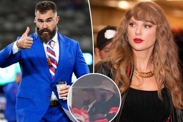 Taylor Swift y Jason Kelce se abrazan en el partido de los Chiefs después de que él la defendiera, Travis