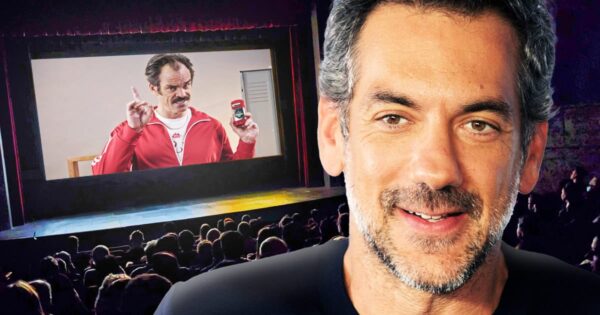 Todd Phillips dice que los cines deberían dejar de emitir anuncios