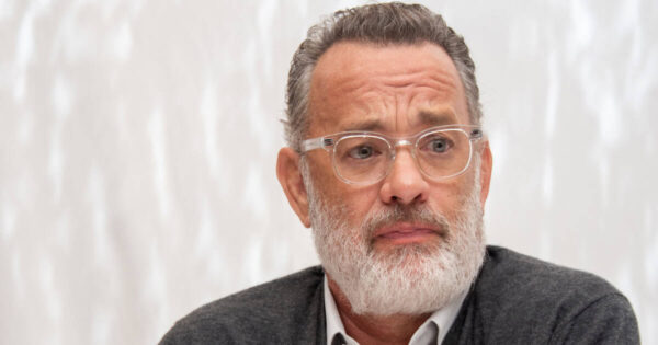 Tom Hanks demuestra que la vida mejora con la edad